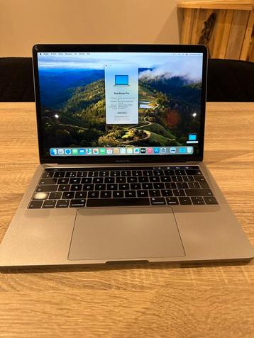 MacBook Pro 2019 13 inch i5 8GB 256GB Space Grey 