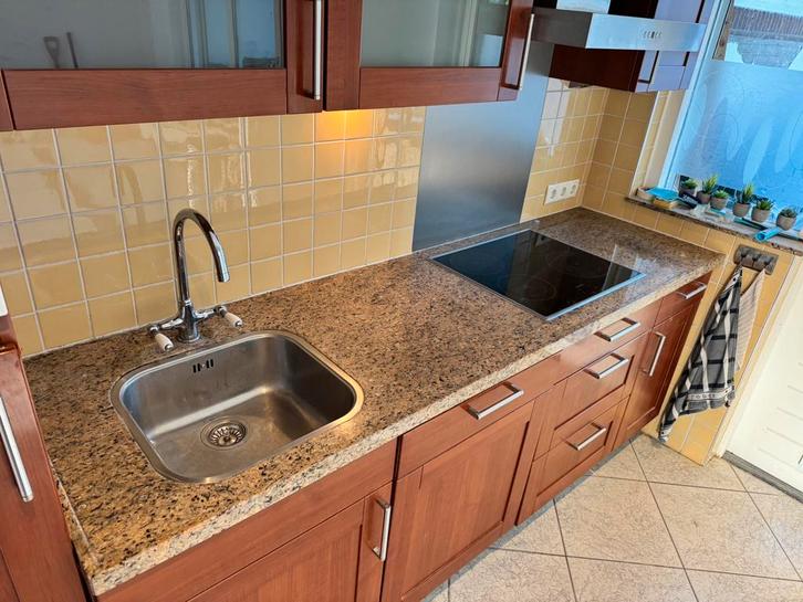 Graniet keukenblad + RVS wasbak & kraan – los te koop, Huis en Inrichting, Keuken | Keukenelementen, Gebruikt, Minder dan 100 cm