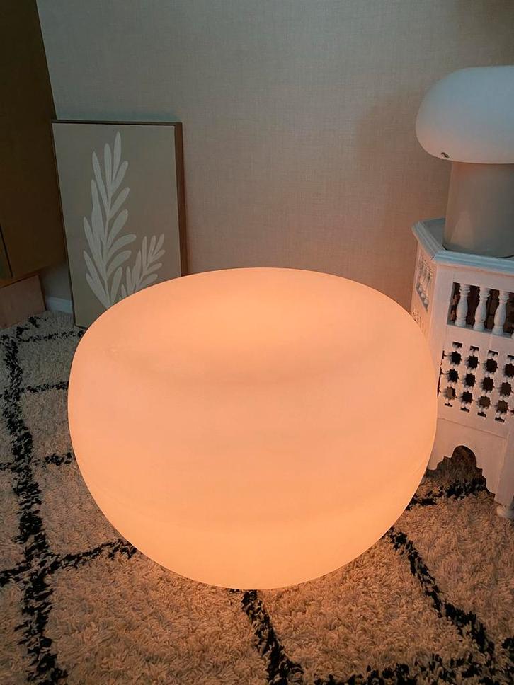 Leuk LED Tafeltje - 16 Kleuren met Afstandsbediening, Huis en Inrichting, Tafels | Bijzettafels, Zo goed als nieuw, Rond, Minder dan 45 cm