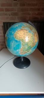 Grote wereldbol met licht., Ophalen of Verzenden, Zo goed als nieuw