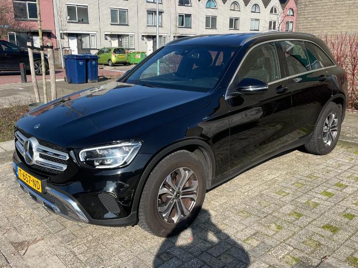Mercedes-Benz GLC 220d 2021 Zwart, Auto's, Mercedes-Benz, Particulier, GLC, 4x4, ABS, Achteruitrijcamera, Adaptive Cruise Control