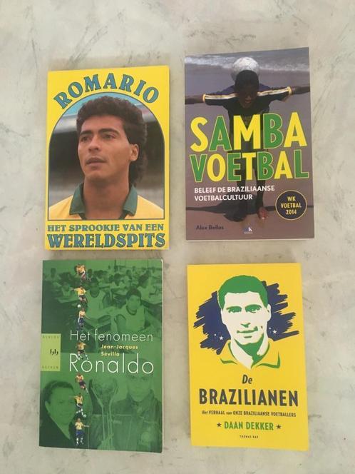 voetbalboeken- Brazilianen, spelers,sambavoetbal ( 4 stuks), Boeken, Sportboeken, Zo goed als nieuw, Balsport, Ophalen of Verzenden