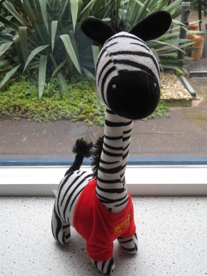 Zebrapaard zebra met super lange nek Wieb Wiep Teddy Wibra, Kinderen en Baby's, Speelgoed | Knuffels en Pluche, Zo goed als nieuw