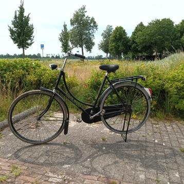 Gazelle omafiets  tour populair terugtraprem 57 cm .  beschikbaar voor biedingen