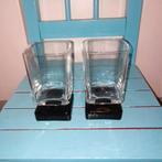 Disaronno Amaretto kubus glazen op zwarte voet 2 stuks, Verzamelen, Glas en Borrelglaasjes, Ophalen, Gebruikt, Overige typen