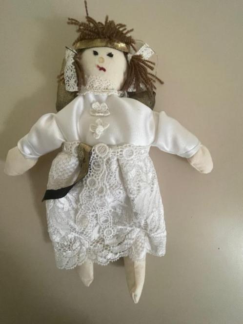Poppetje van stof Engeltje met witte kleding Kerstversiering, Diversen, Kerst, Ophalen