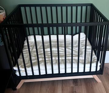 Prenetal box Savi. Incl matras /, boxkleed en boxzak beschikbaar voor biedingen