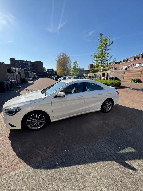 Mercedes-Benz CLA 180 1.6 90KW Blue Eff. Edit. 2014 Wit, Auto's, Mercedes-Benz, Particulier, CLA, Benzine, A, Sedan, Handgeschakeld