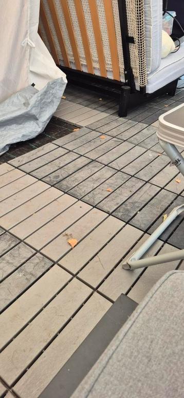 IKEA Runnen Tegels - 120 stuks op halen in voorthuizen beschikbaar voor biedingen