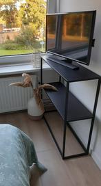 Zwart,  industrieel sidetable, Huis en Inrichting, Tafels | Sidetables, 100 tot 150 cm, Ophalen of Verzenden, Zo goed als nieuw