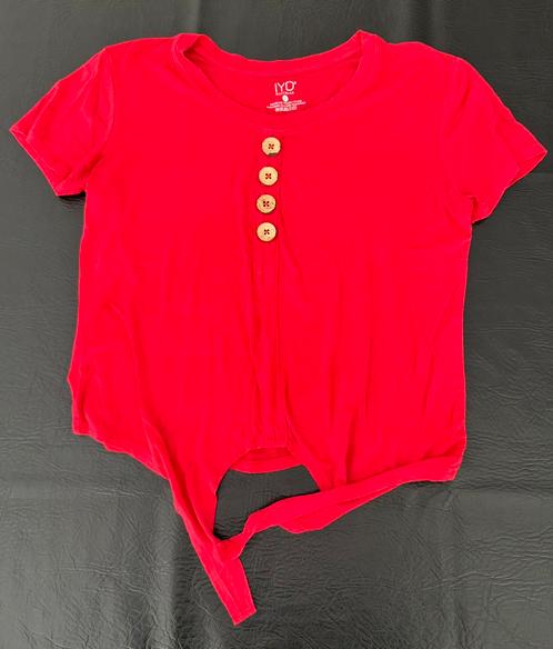 Schattig rood knoopshirt L T-shirt met knopen, Kleding | Dames, T-shirts, Zo goed als nieuw, Blauw, Korte mouw, Ophalen of Verzenden