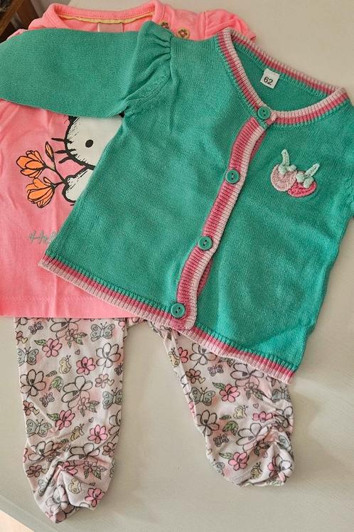 Pakket babykleding meisje mt 62 Hello Kitty etc, Kinderen en Baby's, Babykleding | Baby-kledingpakketten, Gebruikt, Maat 62, Ophalen of Verzenden