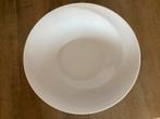 4 Nieuw Porseleinen Pasta/Soepborden merk Yong diameter 31cm, Ophalen, Nieuw, Bord(en), Effen