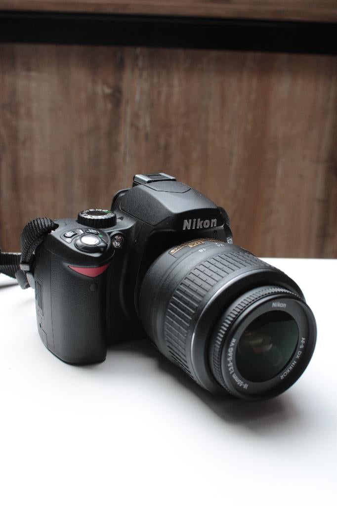 nikon d60 + 18-55mm lens, Audio, Tv en Foto, Fotocamera's Digitaal, Ophalen of Verzenden, Zo goed als nieuw, Spiegelreflex, Nikon