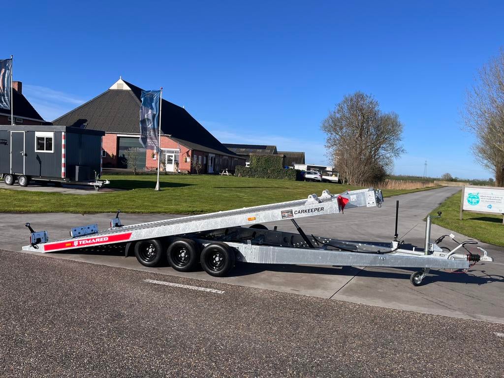 Autotransporter autoambulance 3500kg tridem tridum kantel, Ophalen, Zo goed als nieuw