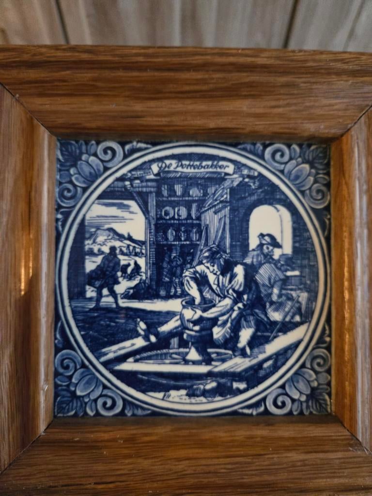 Delfs blauwe tegeltjes met oude beroepen, Ophalen of Verzenden