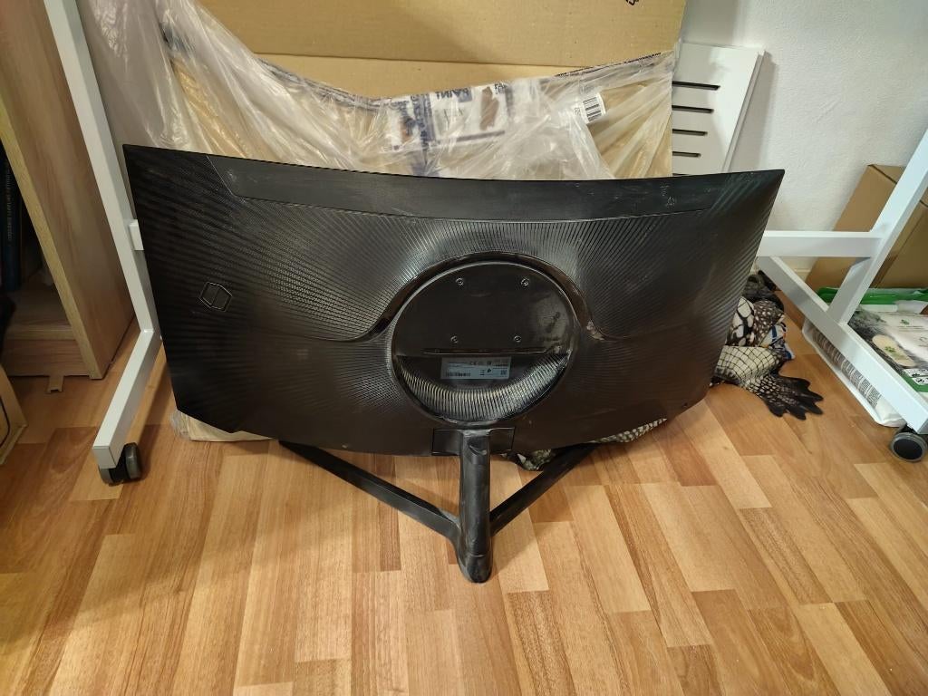Samsung G5 32" Ultrawide (34401440) – For Parts/Repair Only, Ophalen, 101 t/m 150 Hz, VA, Samsung