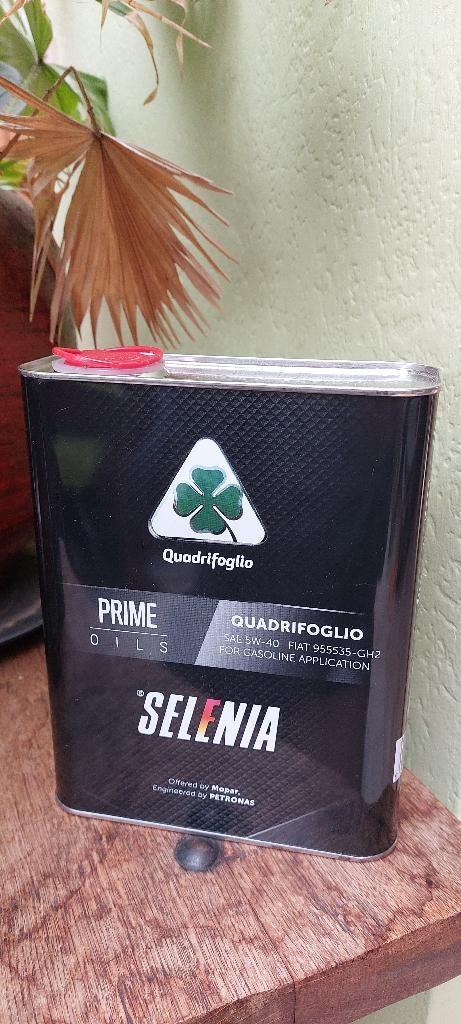 Petronas selenia Quadrifoglio oliebidon zwarte versie, Ophalen of Verzenden, Zo goed als nieuw, Auto's