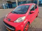 Nette Peugeot 107 2009 Apk Maart 2027 of Daihatsu Cuore, Voorwielaandrijving, Stof, Handgeschakeld, Particulier