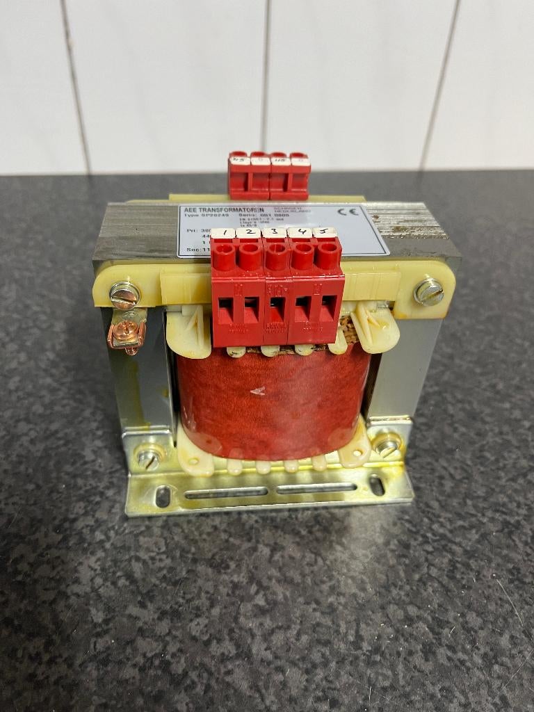 AEE trafo SP28249. Prim. 380-400-420-440-460-480v sec.2x115v, Ophalen of Verzenden, Gebruikt
