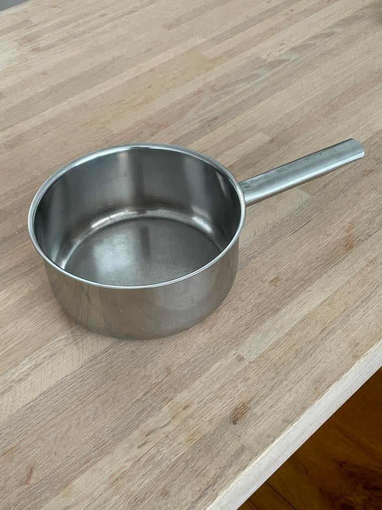 SIGG Kookpan 18cm RVS, Kookpan of Snelkookpan, Gebruikt, Inductieplaat, Ophalen of Verzenden