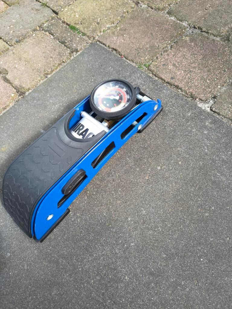 Voetpomp met drukmeter, Ophalen of Verzenden