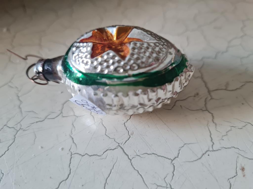Antieke kleine kerst deukbal, Diversen, Heikant 21 Kaatsheuvel, Belle Vieille Brocante, Ophalen of Verzenden, Zo goed als nieuw