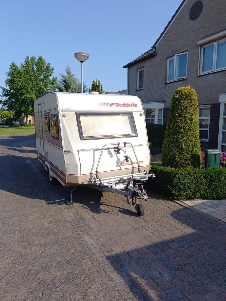 Te koop Dethleffs, Standaardzit, Dwarsbed, Particulier, Dethleffs