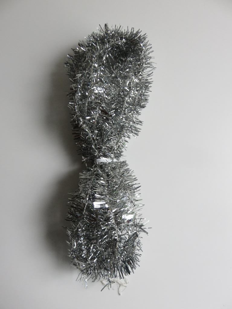 dunne zilveren Kerstslinger kerstguirlande ruim 5 meter, Diversen, Kerst, Ophalen of Verzenden, Gebruikt