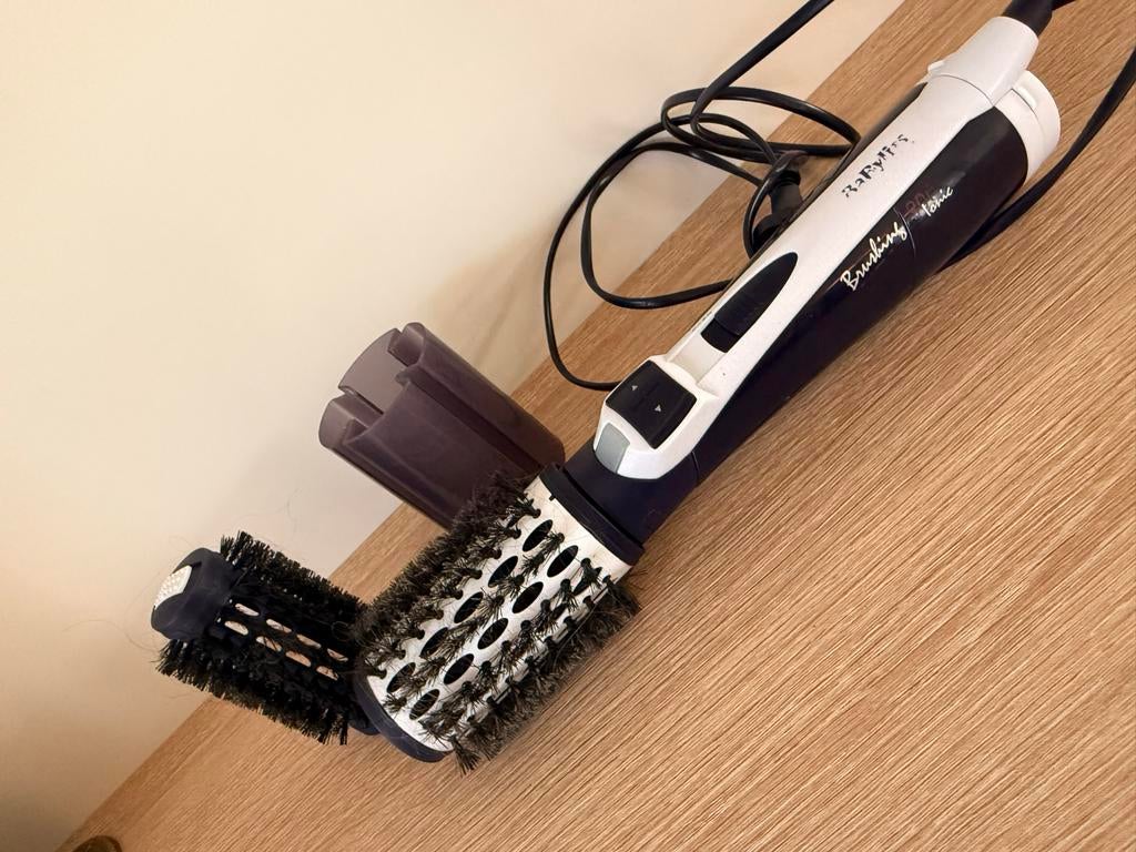 Babyliss ioníc zelfdraaiende fohnborstel, Ophalen of Verzenden, Gebruikt, Föhn of Haardroger