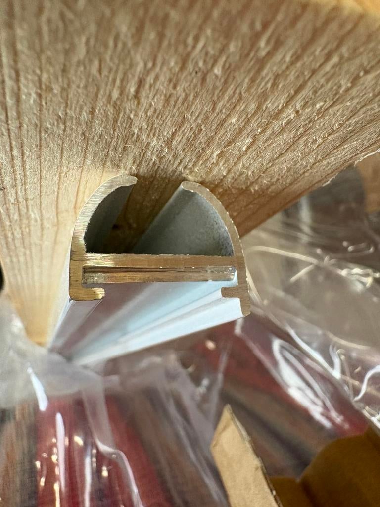 Gordijnrail nieuw .€65.00, Ophalen, Zo goed als nieuw, Mdf, Plinten