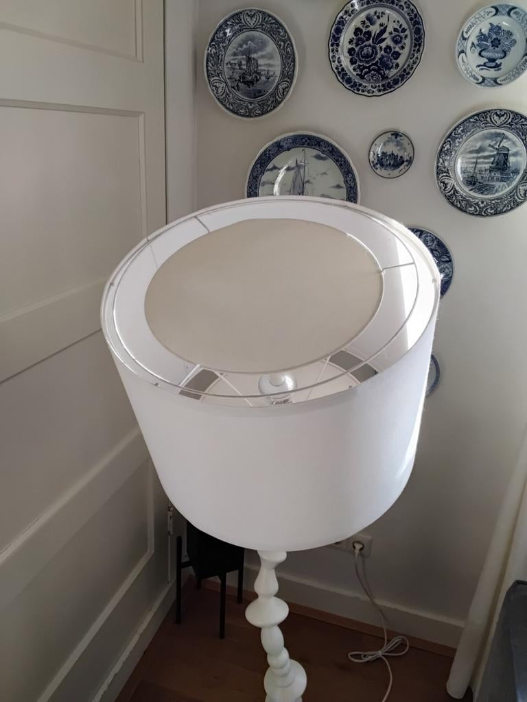 Witte staande lamp IKEA (niet meer verkrijgbaar), Stof, Gebruikt, Modern, Speels, Ophalen of Verzenden