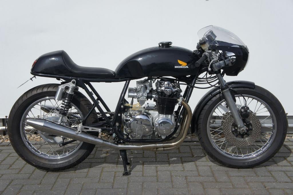 HONDA CB 550 F (bj 1977) cafe racer  NIEUW GEBOUWD, Motoren, Motoren | Oldtimers, HONDA, 4 cilinders, Motorrijbewijs A, Onbekend