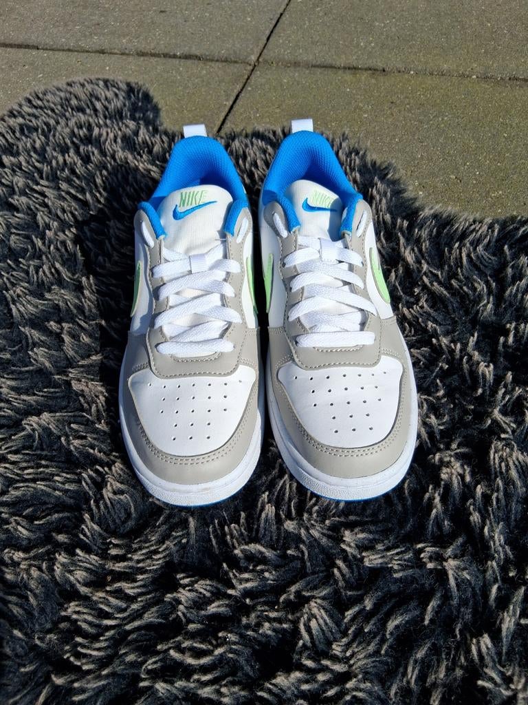 Nike Court Borough Low 2 Sportschoenen - Maat 38, Kinderen en Baby's, Kinderkleding | Schoenen en Sokken, Ophalen, Nieuw, Nike