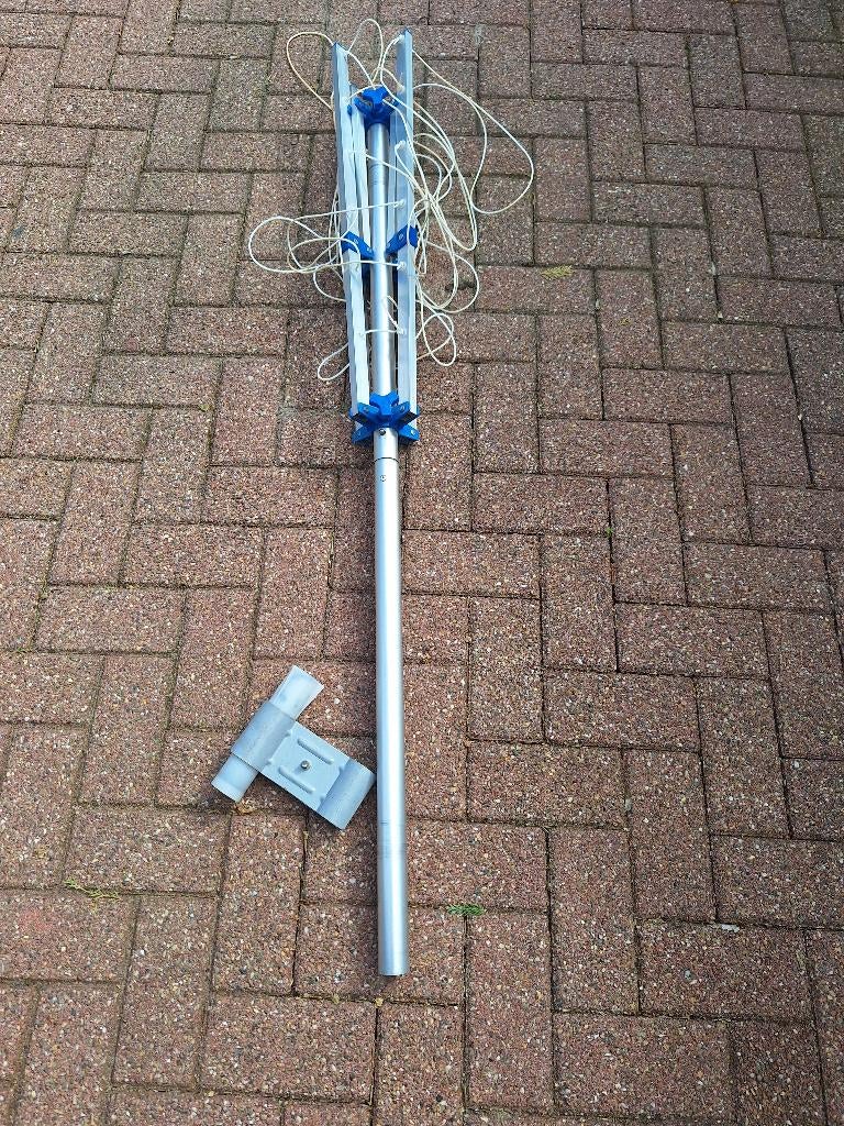 Droogmolen dissel voorzijde caravan, Ophalen, Gebruikt