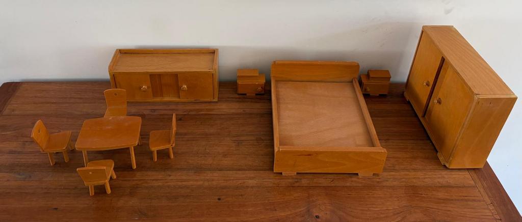 Poppenmeubels 50 jaar oud, Antiek en Kunst, Ophalen