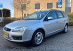 Ford Focus Wagon 1.6 Ghia 2006 nieuwe APK, Auto's, Ford, 1596 cc, 15 km/l, Zwart, 4 cilinders
