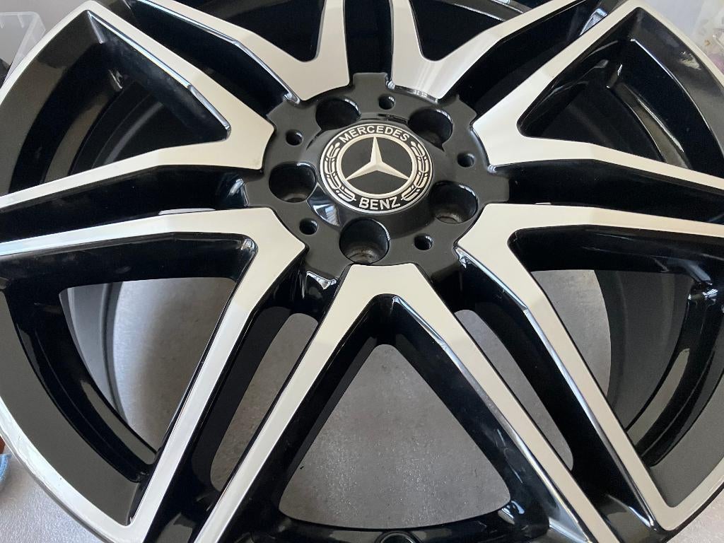 AMG velg 19" Aluminium V Klasse W447, Auto-onderdelen, 19 inch, Banden en Velgen, Ophalen of Verzenden, Zomerbanden