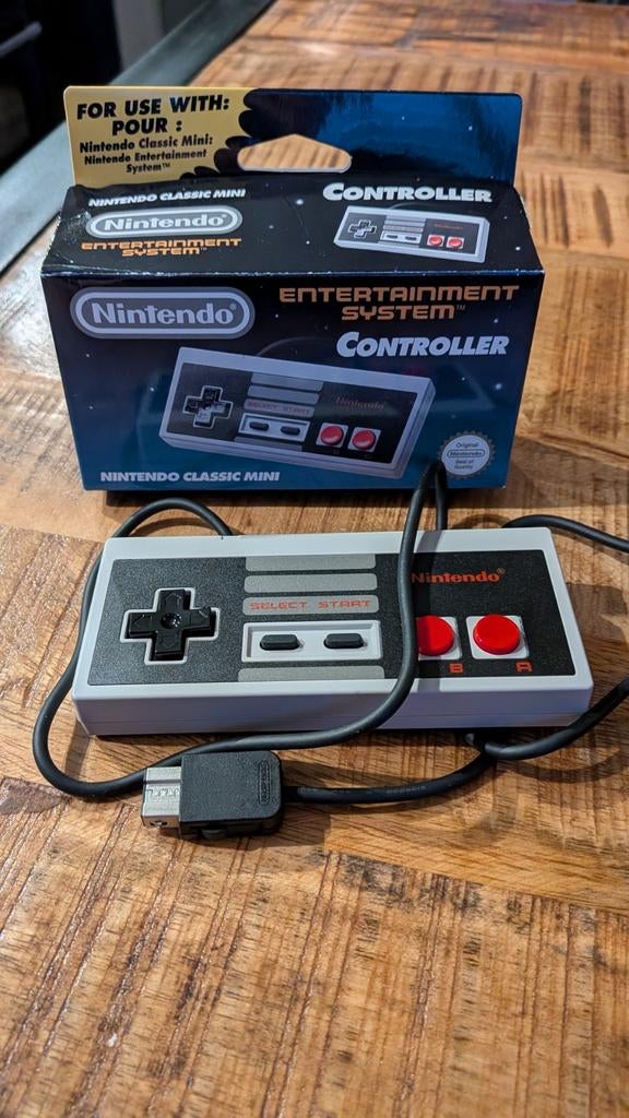 NES (mini) Classis originele controller, Spelcomputers en Games, Spelcomputers | Nintendo NES, Ophalen of Verzenden, Zo goed als nieuw