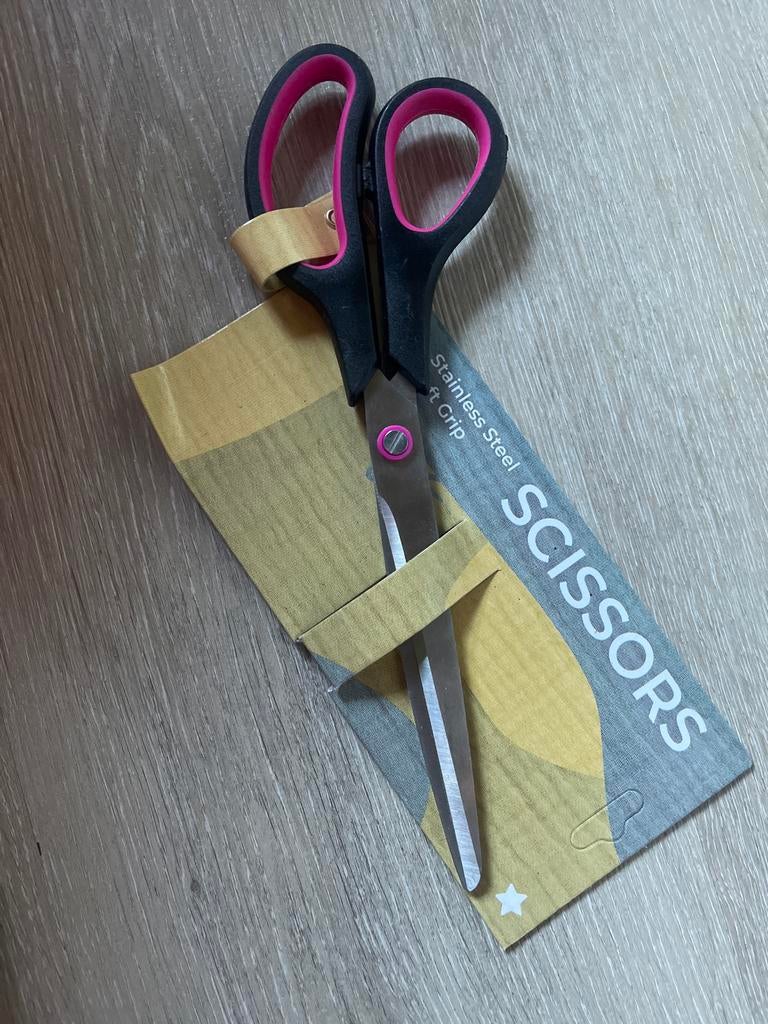 Nieuwe roze-zwarte schaar, Hobby en Vrije tijd, Knutselen, Ophalen of Verzenden, Nieuw, Gereedschap of Toebehoren