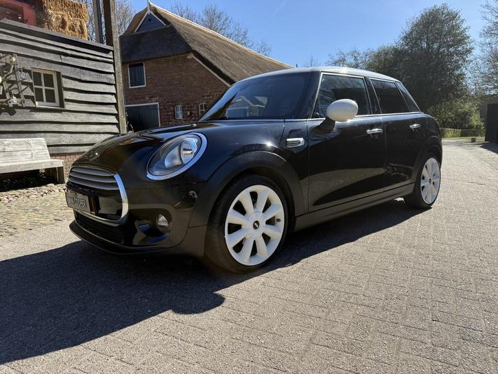 MINI Mini 1.5 Cooper Pepper. JCW interieur,17",Climate,cruis, Auto's, Mini, Bedrijf, Te koop, John Cooper Works, ABS, Airbags