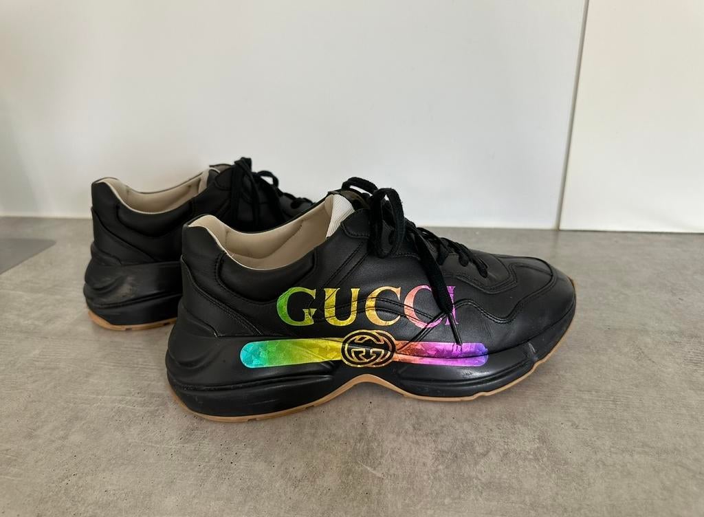 Gucci Rhyton Sneakers Maat 42 - Zwart met regenbooglogo, Zwart, Ophalen of Verzenden, Sneakers of Gympen, Gedragen