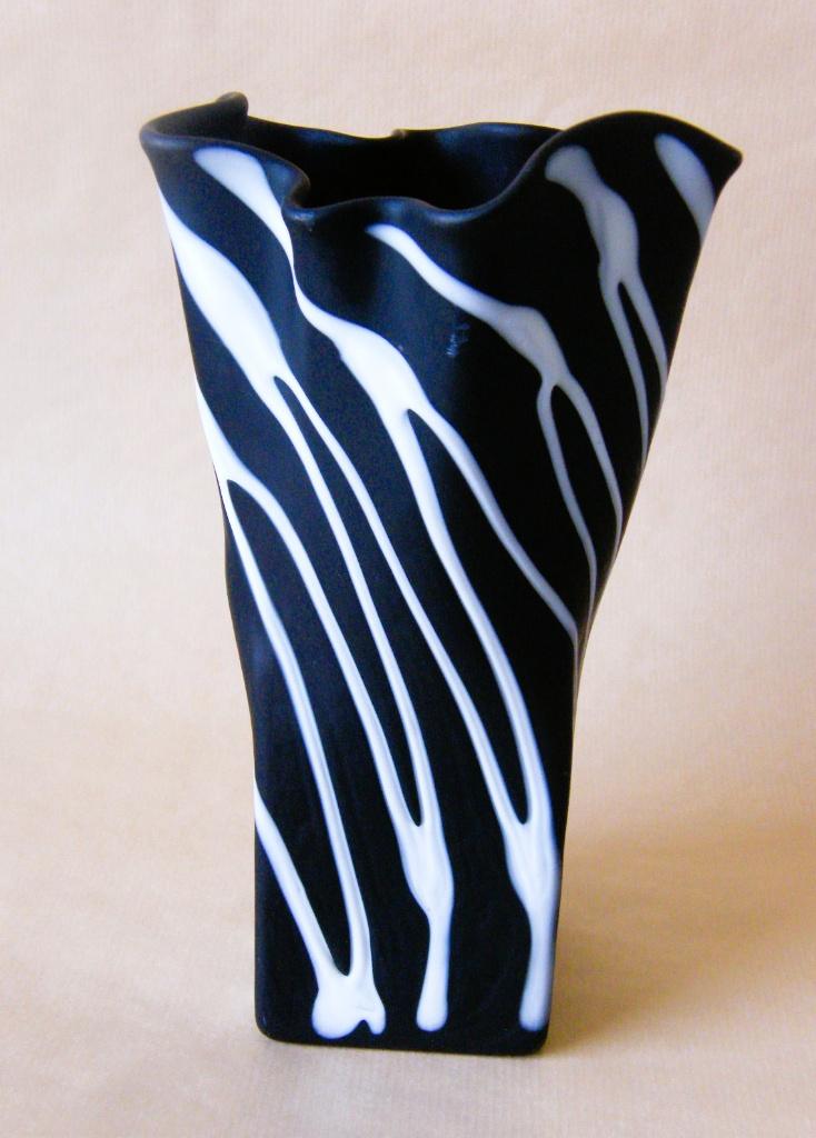 Zwart Witte murano vaas, Antiek en Kunst, Curiosa en Brocante, Ophalen of Verzenden