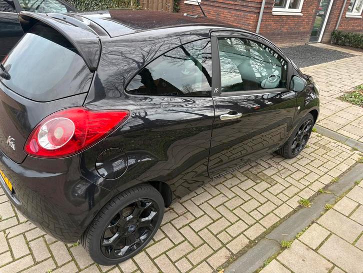 Ford Ka 1.2 69pk 2011 Zwart, Auto's, Ford, Particulier, Ka, Benzine, B, Hatchback, Handgeschakeld, Origineel Nederlands, Zwart