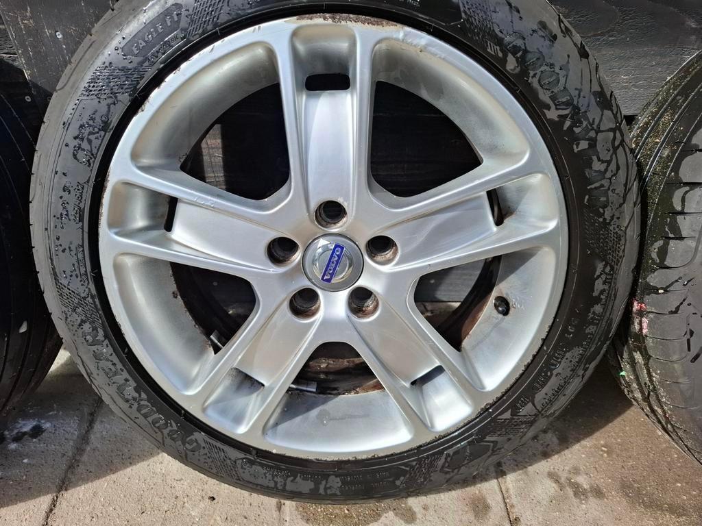 Volvo v50 velgen met premium banden, Auto-onderdelen, Banden en Velgen, Ophalen, Gebruikt, 17 inch, Band(en)