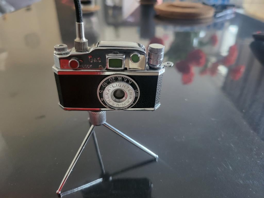 KKW Photo-Flash camera-aansteker.
Japan. Jaren 1950, Verzamelen, Rookartikelen, Aanstekers en Luciferdoosjes, Ophalen, Gebruikt