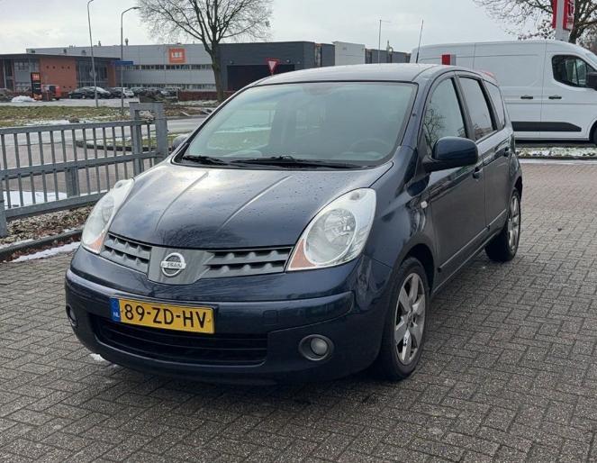 Nissan Note 1.4 16V Clima, Auto's, Nissan, Voorwielaandrijving, Stof, 40 €/maand, Zwart