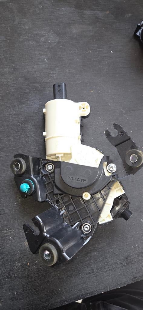 Peugeot 3008 achterklep softclose motor slot mechaniek, Auto-onderdelen, Ophalen of Verzenden