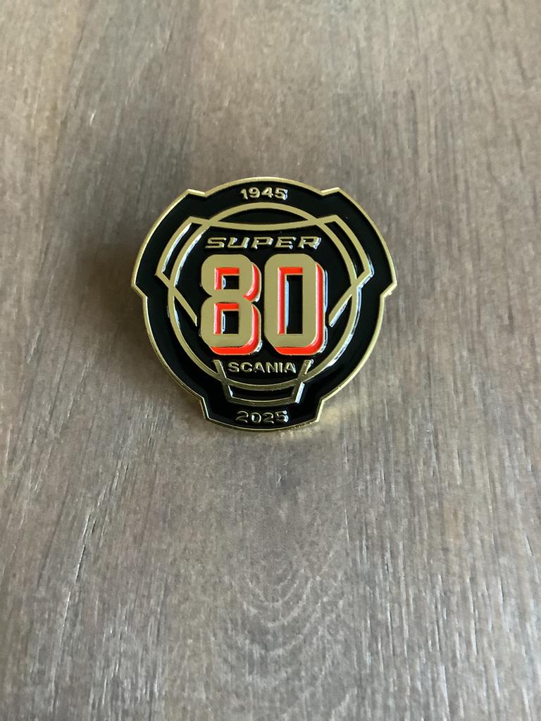 Scania Pin 80 jaar, Ophalen of Verzenden, Nieuw, Merk