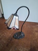 Tiffany stijl tafellampje, Antiek en Kunst, Antiek | Lampen, Ophalen of Verzenden